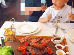 -火车头法国西餐厅