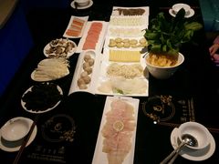 -唯爱KTV聚会餐厅(仙林东城汇店)