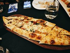 四季皮塔饼-Efes Turkish & Mediterranean Cuisine 艾菲斯餐厅(陆家嘴店)