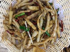 -江城燕子大排档(江汉路步行街店)