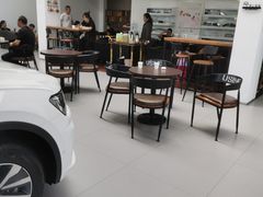 -上汽大众西安元泰4S店(浐灞生态区店)
