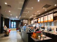 -星巴克臻选(南京金茂览秀城店)