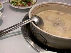 酸萝卜老鸭锅-gleeglee乐溢亦茶(合生汇店)