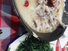 -阿楷·二十年烧烤宵夜·渔家小寨(达明店)