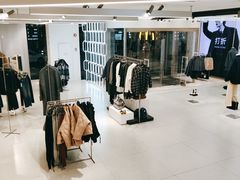 -ZARA(大上海时代广场店)