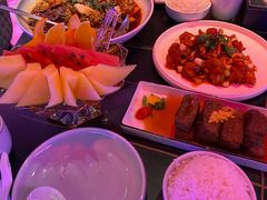 -粉墨特色菜·烧烤音乐酒馆