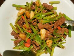 香芹炒牛肉-桂满陇-十里风荷(合生汇店)