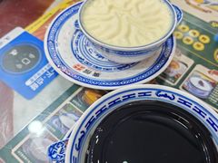 -广信牛奶甜品世家(台东店)