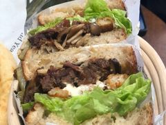超级牛肉帕尼尼-O'mills Sourdough Bakery&Bistro(永嘉路店)