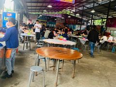 大堂-五七小李子油焖大虾(总店)