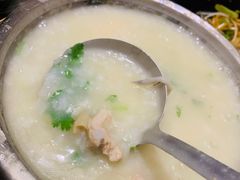 海虾灵山鸡石锅粥-烧蠔帮·湛江生蚝(工农店)