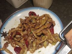 -靠山屯东北农家菜(八龙桥雅苑店)