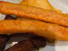 -金滏山烤肉·海鲜·火锅自助餐厅(襄阳万达店)