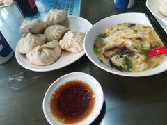-四平包子铺