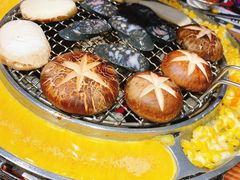 -青瓦炭韩潮烤肉(花园道店)