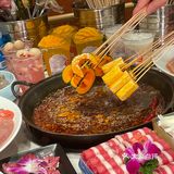 春天到来山茶花开🍃好配辣辣的火锅串串‼️