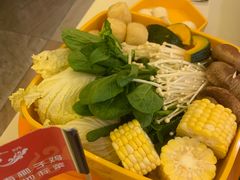 -润园四季椰子鸡火锅(卓越INTOWN店)