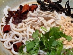 -SHAN山(前滩太古里店)