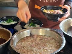 -鸿浩扒猪脚米线