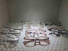 -明月眼镜(三坝店)