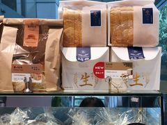 面包甜点陈列柜-巴黎贝甜(常德路店)