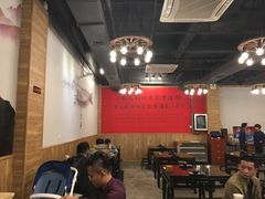 大堂-海岛八号龙虾烧烤田鸡(蓝天路总店)