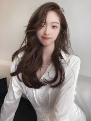 -米娜护肤造型
