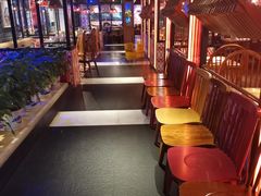 等位区-江边城外烤全鱼(方庄时代购物中心店)