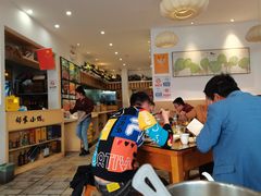 -邻家小馆(银都店)