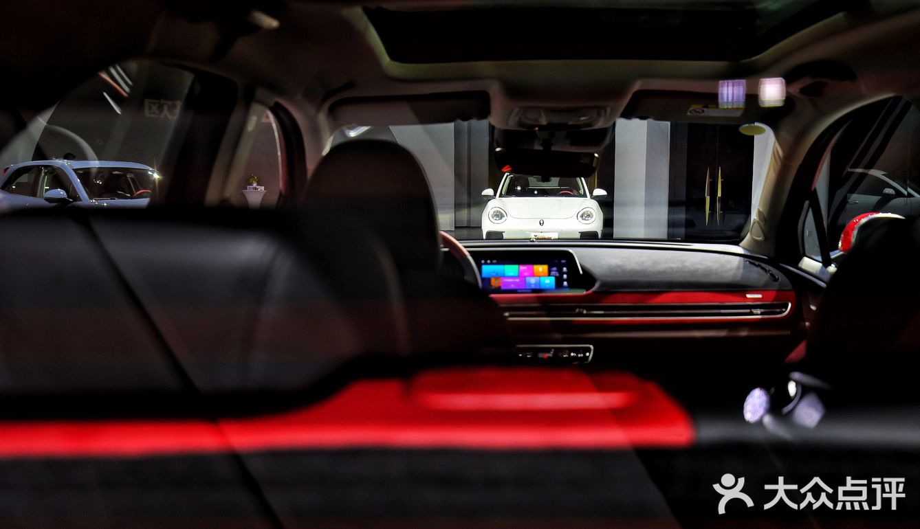 在北京摩卡艺术中心遇见“猫”