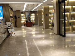 -杭州西湖湖滨银泰亚朵酒店