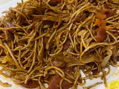 番茄腊肠炒饼-老婆婆炒饭(小白楼1902欧式风情街店)