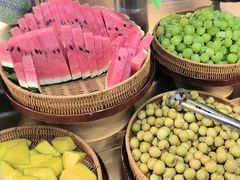 -四囍码头海鲜烧烤自助火锅(外滩南京东路悦荟广场店)