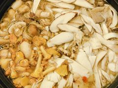 -野菌皇海景野生菌火锅(滨海大道店)