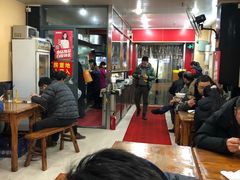 大堂-潘国仙耳光馄饨(黄家阙路店)