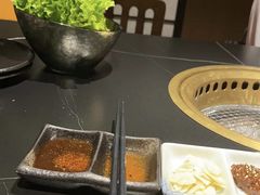 -山川小町·极番烧肉(新地假日广场店)