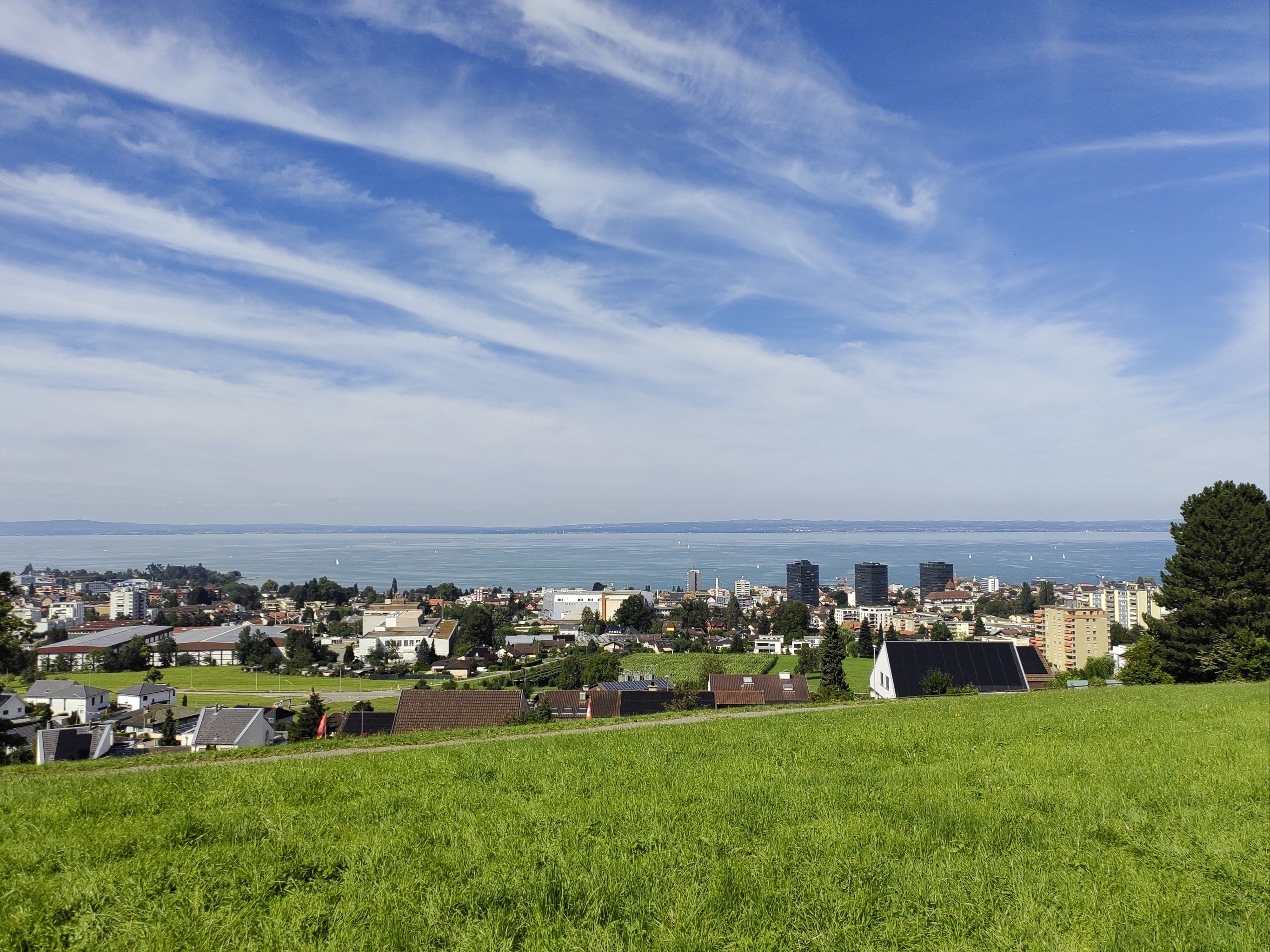 欧洲行
博登湖位于德国奥地利瑞士的三国交界,从慕尼黑驱车前往
