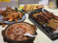 -罗霸蛮老岳阳大排档·鲜货烧烤·土吊子煨砂锅烧菜