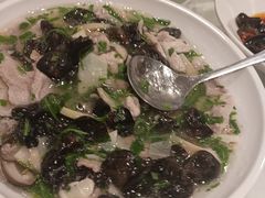 -侬佳蒸菜馆(听潮店)