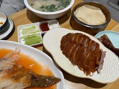-梅利汴京烤鸭•开封豫菜地标店(东司门店)