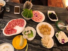 -云中捞高空旋转餐厅(商茂世纪广场店)