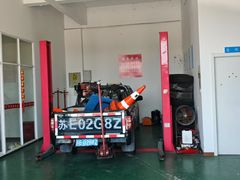 -平望服务区·停车场