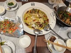 -渔语鱼新川菜Bistro(万象天地店)