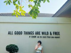 -Chom Cafe and Restaurant