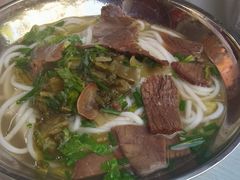 -花溪牛肉粉(八鸽岩店)