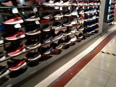 -摩登百货(岗顶店)