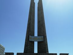 -唐山抗震纪念碑广场