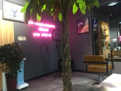 -MOVAN  HAIR莫凡匠人发型屋