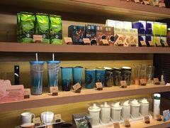 零售区-星巴克臻选(宁波世纪东方广场店)