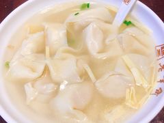 刀鱼馄饨-老半斋(福州路店)